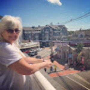 Meet your Posher, Candace